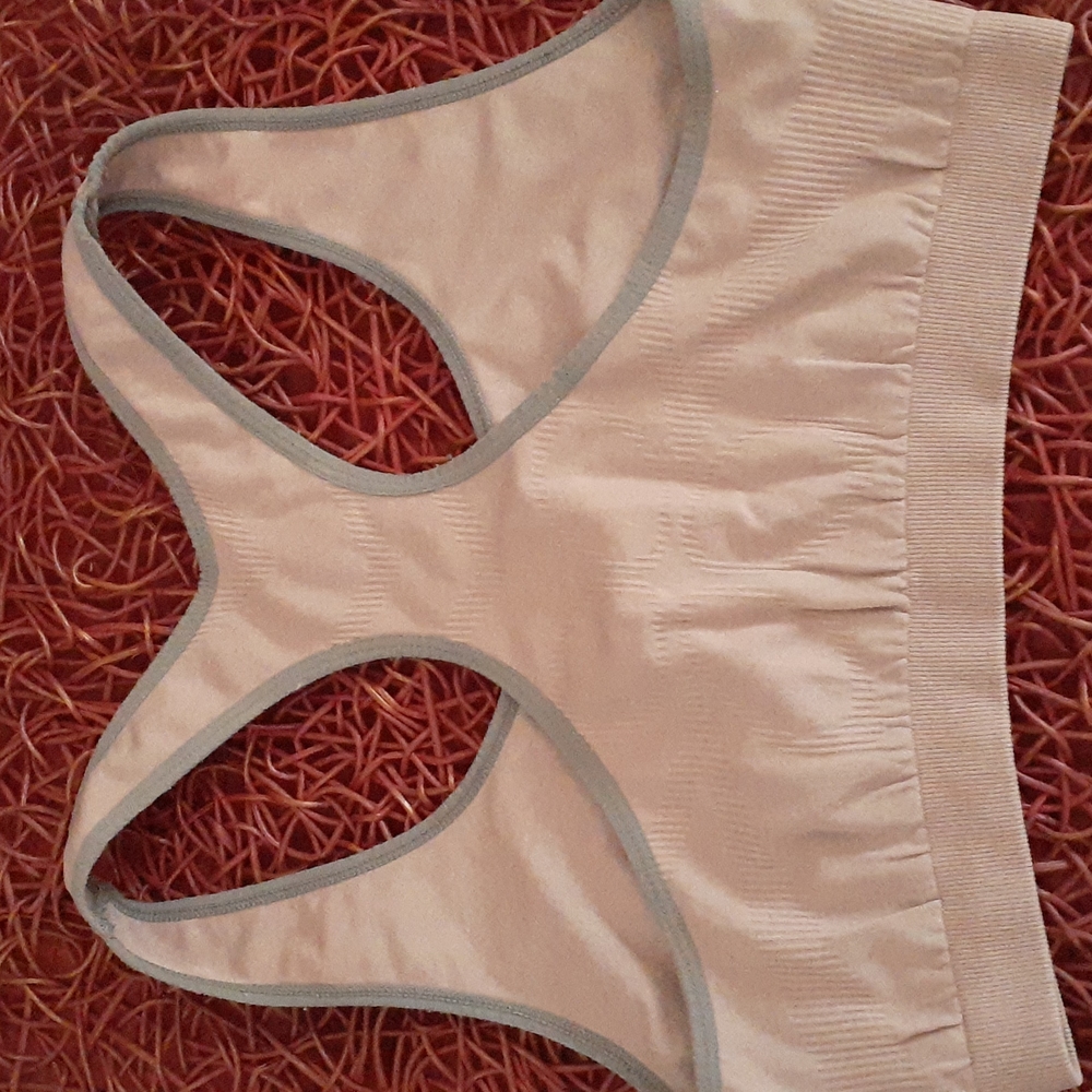 Sports bra - Picture 2 of 4